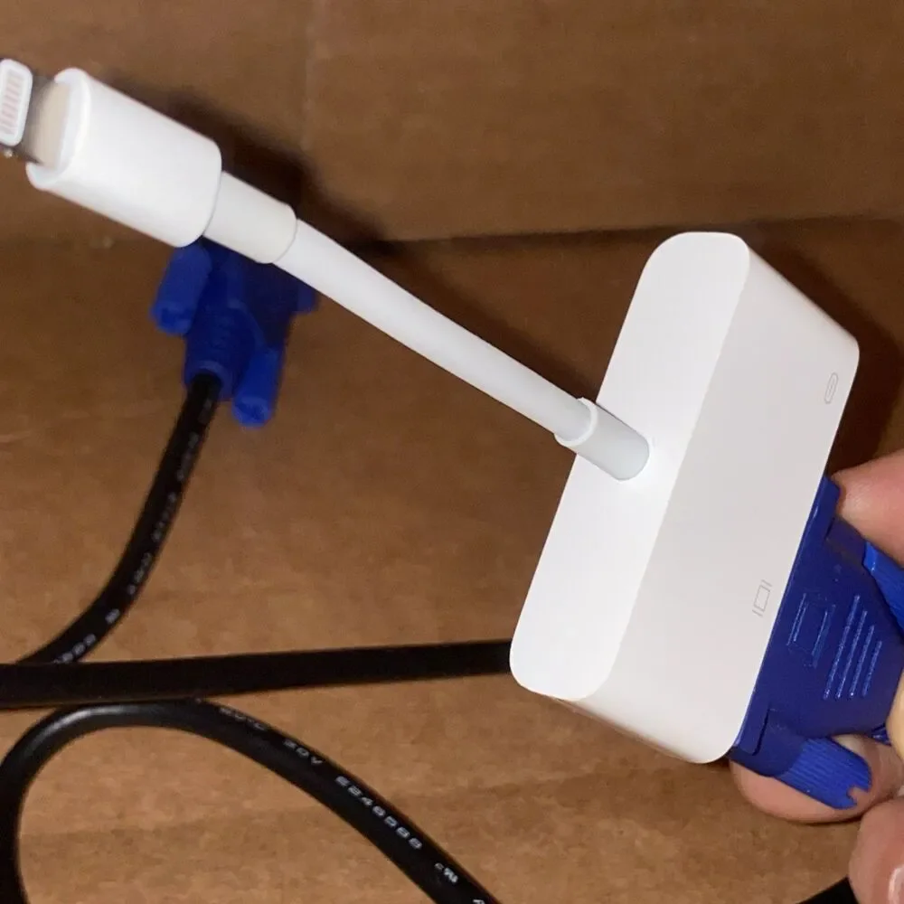 OEM Apple A1439 Lightning to VGA Adapter MD825ZM/A W VGA Cable Combo